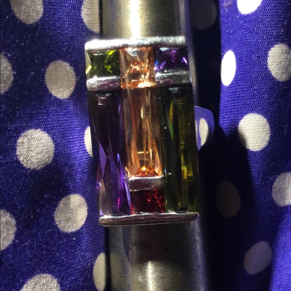 Costume jewelry - Picture 4 of 6